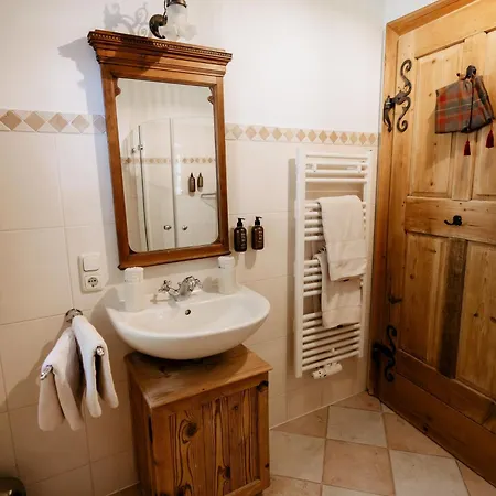 Oda ve Kahvaltı Forsthaus Wartenfels Thalgau